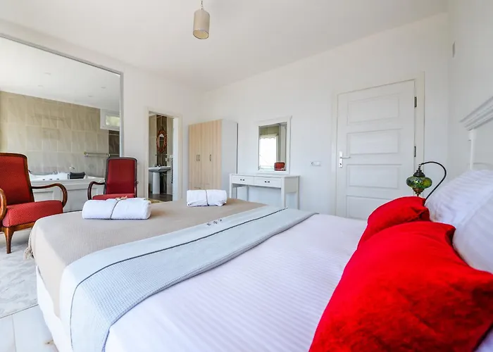 Sea View For 10 People In Kalkan *